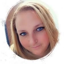 Leanne Stringer's Instagram, Twitter & Facebook