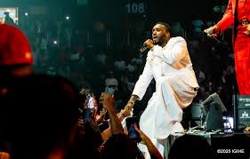 The Ben yanyeganyeje BK Arena mu gitaramo cy'amateka gitangira 2025; uko  cyagenze (Amafoto)