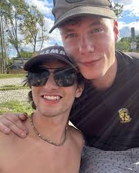 Alex House (@thereelalexhouse_) • Instagram photos and videos