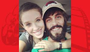 Duggar Family News: Derick Dillard Attacks LGBT Community In A New Tweet,  Says Transgender Is A 'Myth'