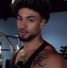 Hes 90s fine😮‍💨| #miguelharichi #loveisland #loveislandusa #leahkateb  #fypage #miguel #90s @leah.kateb #fyp