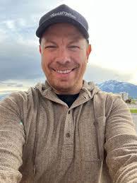 Charlotte Ayers's Instagram, Twitter & Facebook