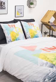 Chambre Urbaine Idee Deco Housse De Couette New York Jaune Bleue Et Orange Decoration Chambre Comptoirdestisseurs Parure De Lit Linge De Lit Lit