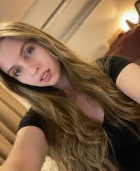 Ootd … I love A layering moment 🤍