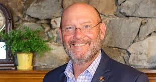 Blowing Rock's Tracy Brown elected president of Blue Ridge Parkway  Association Board of Directors