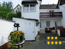 The town of altenahr in the ahr valley was also hard hit by the floodwaters. Fotos Zur Umgebung Von Relaxen Im Alten Winzerhaus In Rech