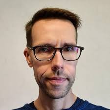 Sananmuuttaja (@sananmuuttaja)