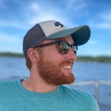 Nina Stender (@nderstend)