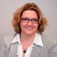 Lori Squires's Instagram, Twitter & Facebook