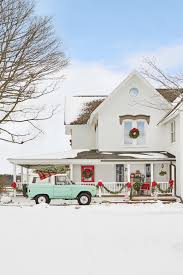 Check spelling or type a new query. 31 Farmhouse Christmas Decorating Ideas Diy Holiday Decorating Ideas From Your Farmhouse