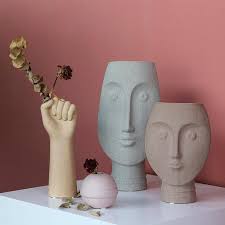Vase Nordique De Vase De Visage Poterie Francais Main Vase Etsy In 2020 Handmade Ceramics Vase Handmade Ceramics Flower Vase Gift