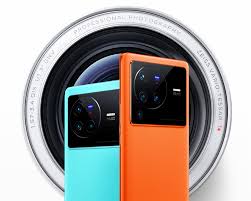 Das Vivo X80 Pro startet mit Zeiss-Quad ...