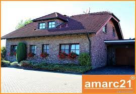 Die platzsparende architektur überrascht mit weitläufigen räumen und außergewöhnlich viel platz. Haus Zum Verkauf Kantweg 10 52388 Norvenich Rommelsheim Norvenich Mapio Net