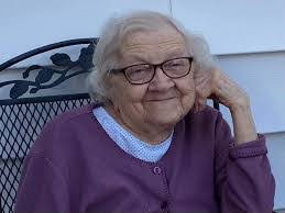 Mary Sloss's Instagram, Twitter & Facebook