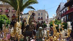 Bendito el que viene en el nombre del señor.imágenes con celebraciones religiosas para compartir entre tus redes sociales. Las Mejores Imagenes Del Domingo De Ramos De Sevilla