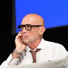 Last night Kay DeVilbiss, former President of TICA, died. Please keep her  son Harley in your thoughts.