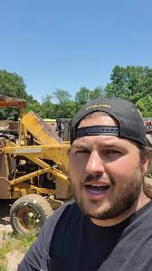 It's a scooper and a digger. #Scrap-Life