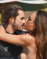 Nicolas Prates abre álbum com Sabrina Sato: Com o Amor da minha vida |  Famosos | gshow