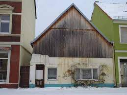 Die angebotenen wohnimmobilien teilen sich auf in 25 mietwohnungen bzw. Haus Zum Verkauf Rudolf Breitscheid Strasse 11 14943 Luckenwalde Teltow Flaming Kreis Mapio Net