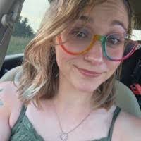 Shauna Reynolds's Instagram, Twitter & Facebook