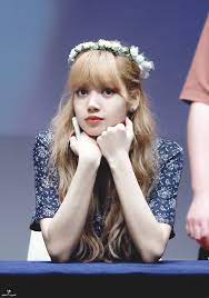 Pin By Lalissamnhs On BllÉkpiik Lisa Blackpink Wallpaper Blackpink Lisa Lisa Lisa blackpink adorable in photos taken with her cat. lisa blackpink wallpaper