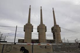 Maybe you would like to learn more about one of these? Las Iconicas Tres Chimeneas De Barcelona Tantean A La Onu Y La Oms Para Ser Su Sede En El Sur De Europa Cataluna