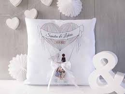 Viele brautpaare wünschen sich geld als hochzeitsgeschenk. Geldgeschenke Zur Hochzeit Verpacken Personlich Originell Geldgeschenk Hochzeit Verpacken Geldgeschenke Hochzeit Basteln Hochzeit Kissen