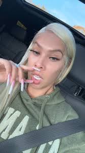 Ladies… if he wants to he would! Forgot to post this🥰 he's the sweetest❤️  • #goodmendoexist #chivalryisnotdead #relateable #sacha.fierce