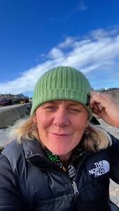 A wonderful Lahinch weekend with a good bit of surfing. 🏄. Surfing remains  the most challenging and inconsistent sport I've ever tried, but boy do I  love it!! That feeling of riding