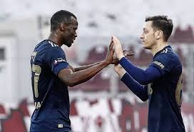 Sueldo, contrato y debut / foto: Jalani Laga Debut Bareng Fenerbahce Mesut Ozil Alhamdulillah Okezone Bola