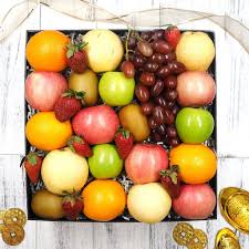 Looking For A Healthier Gift To Send To Your Love Ones Why Not Consider This Chinese Ne Chinese New Year Hampers 2018 Collection The Gift Atelier Fruit