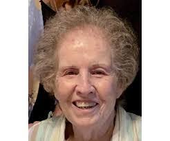 Genevieve Newcomb's Instagram, Facebook & TikTok