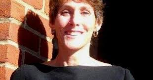 Darby Lowe's Instagram, Twitter & Facebook