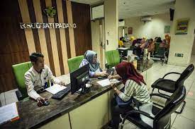 Institut kesehatan indonesia (iki) merupakan perguruan tinggi yang tanggap terhadap pelayanan kesehatan masyarakat melalui partisipasinya dalam mempersiapkan dan memenuhi kebutuhan tenaga kesehatan dengan melakukan upaya pengembangan pendidikan dan penelitian bidang kesehatan. 5 Universitas Yang Ada Jurusan Administrasi Rumah Sakit Terbaik Mamikos Info