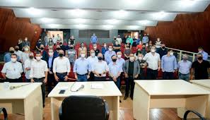 40.520, de 14 de março de 2020, assinado pelo governador ibaneis rocha (mdb) determina que os bares e restaurantes deverão observar, na organização das mesas, a distância mínima de 2m entre elas. Maringa Com Novo Decreto Estabelece Lei Seca E Proibe Mesas E Cadeiras Em Bares E Restaurantes