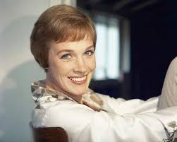 Two lovely photos one from Mary Poppins And a beautiful photo of Julie  Andrews. 🌺