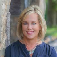 Tracy Budge's Instagram, Twitter & Facebook