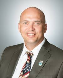 Justin Crews's Instagram, Twitter & Facebook