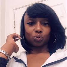 Raquel Hodges's Instagram, Twitter & Facebook