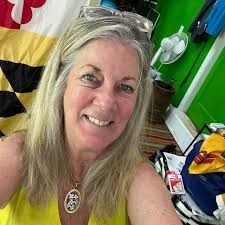 Maureen Cusick Thomas (@blueyedgrl3) • Threads, Say more