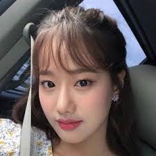 브라 벗기고 나은이 빨아주고 싶다. April Naeun Bio Family Trivia Famous Birthdays