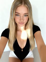 Are you man enough to handle me?☺️