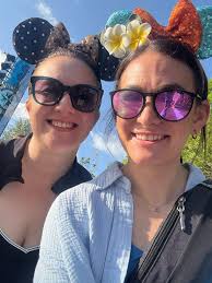 What time do the lines for Disney Skyliner settle down to make a 9:15am  reservation at Epcot?