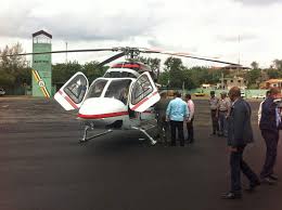 Excursion en republica dominicana helicoptero punta cana ofrece servicios altamente personalizados que abarcan las principales atracciones turísticas de la república dominicana, así como las necesidades más personalizadas y personalizadas de los viajeros que desean visitar áreas menos conocidas de punta cana. De Emergencia Aterriza Helicoptero En El Que Viajaba Presidente Danilo Medina La Batalla Informativa