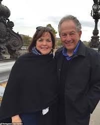 Ina garten and jeffrey garten are not divorced. Barefoot Contessa Ina Garten Celebrates 50th Anniversary With Her Husband Daily Mail Online