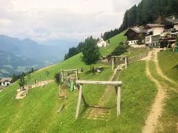 How to reach the valley station oft the taser cable car. Familienalm Taser Schenna Trips4kids