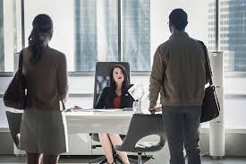 Supergirl Season 2 Photos Offer First Look At Clark Kent And Lena Luthor Supergirl Season Supergirl Tv Supergirl