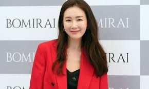 Choi ji woo husband lee seo jin actress confirms secret wedding morning ledger jin grandpas over flowers korean actors. Artist Tag Allkpop All Kpop All The Time