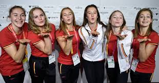 In hun voorlaatste groepsduel trakteerden de belgische hockeymannen canada op een fikse pandoering: Derwael En Co Maken Olympische Teamdroom Tokio 2020 Waar Tonnen Gewicht Vallen Van Schouders Meer Sport Hln Be