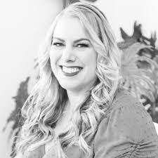 Kristin Brunk's Instagram, Twitter & Facebook